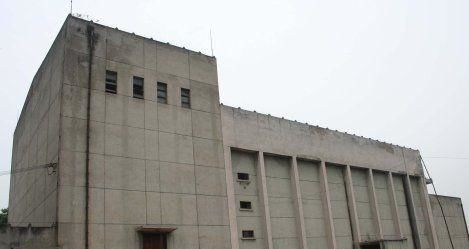 四川这家保密厂,北京包建,辉煌获大奖,今建筑残破与荒草为伴 成都市